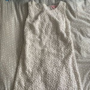 White daisy Lilly Pulitzer